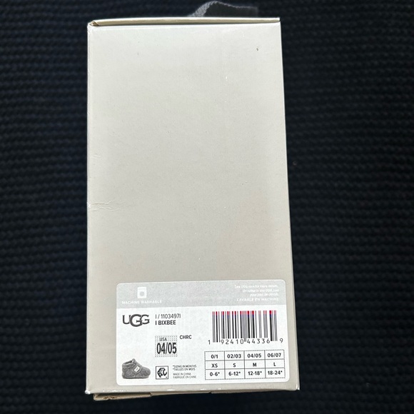 UGG Bixbee Fleece Baby Bootie - Charcoal, Size 4/5 (12-18 months) - Picture 7 of 7